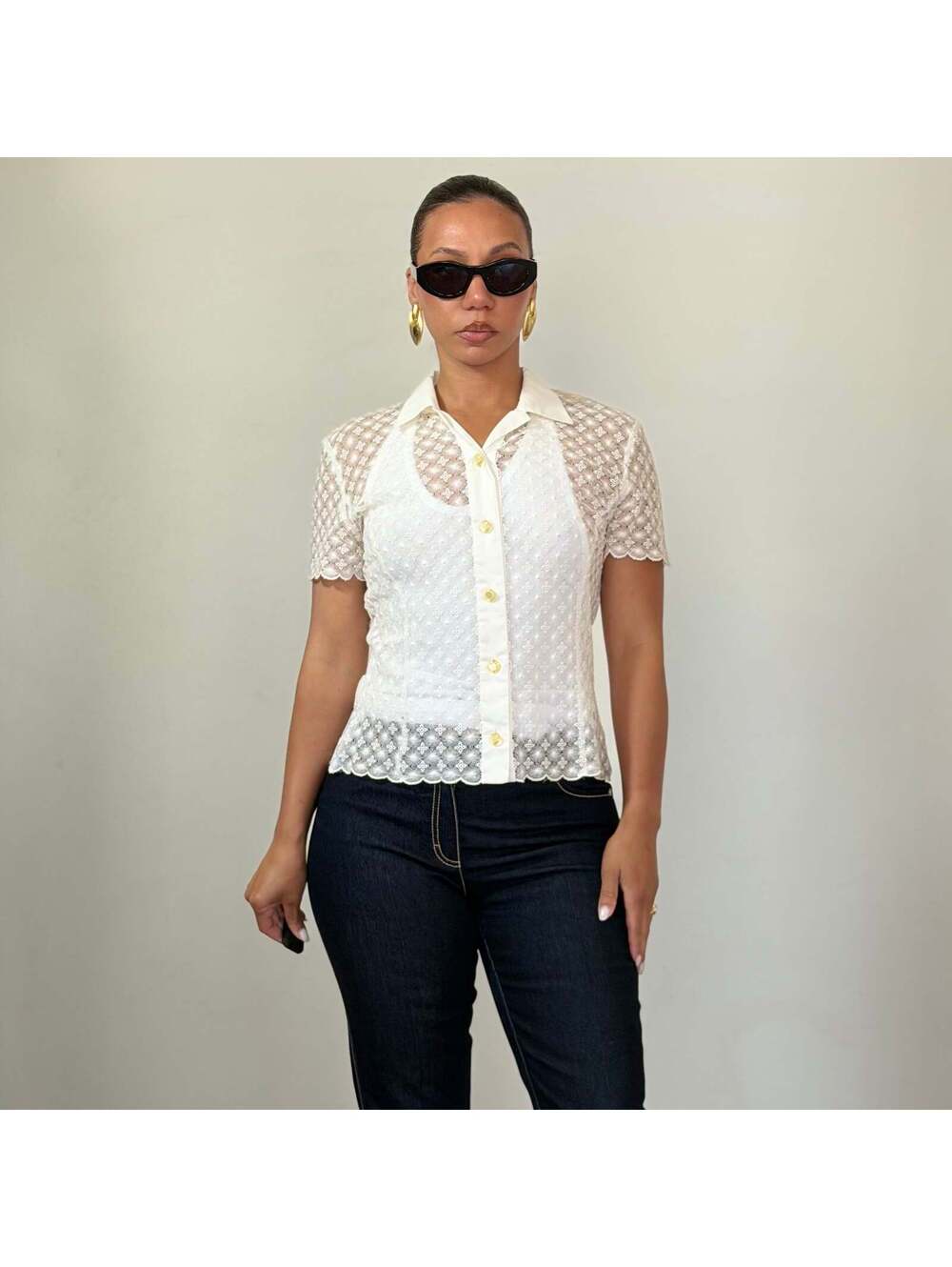 Escada - Picture 2 of 7